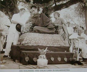Визит Далай ламы в Калакшетру
